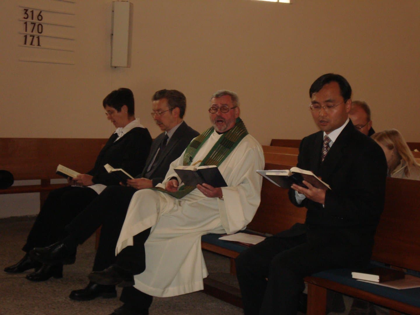 Ein gemeinsamer Gottesdienst mit der deutschen Gemeinde